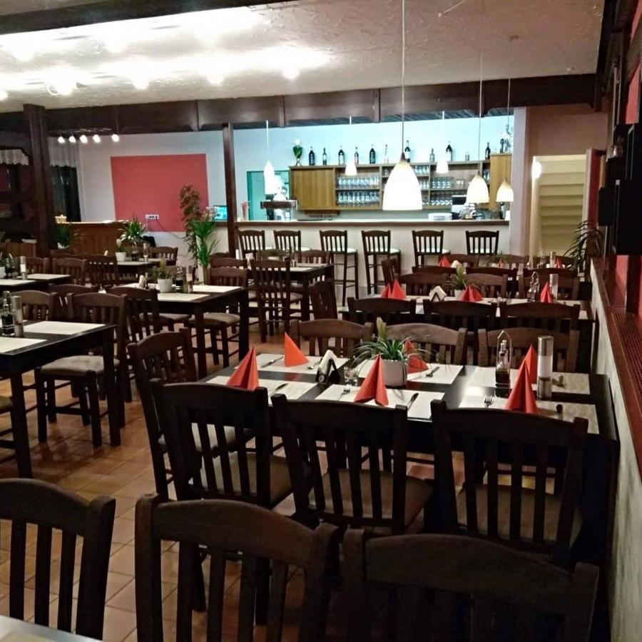 A Pousada Restaurant El Greco Gundelfingen an der Donau Exterior foto